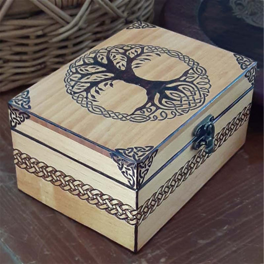 DIY Engraved Wooden Keepsake Boxes: A Perfect Mother’s Day Gift for the Mother in your Life